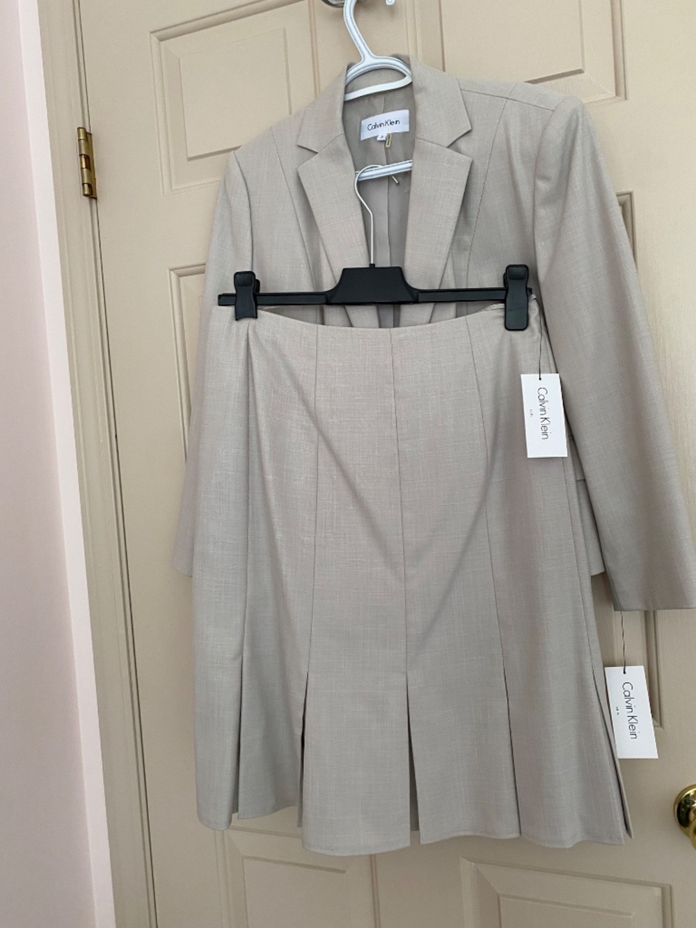 Suit - Picture 2 of 3